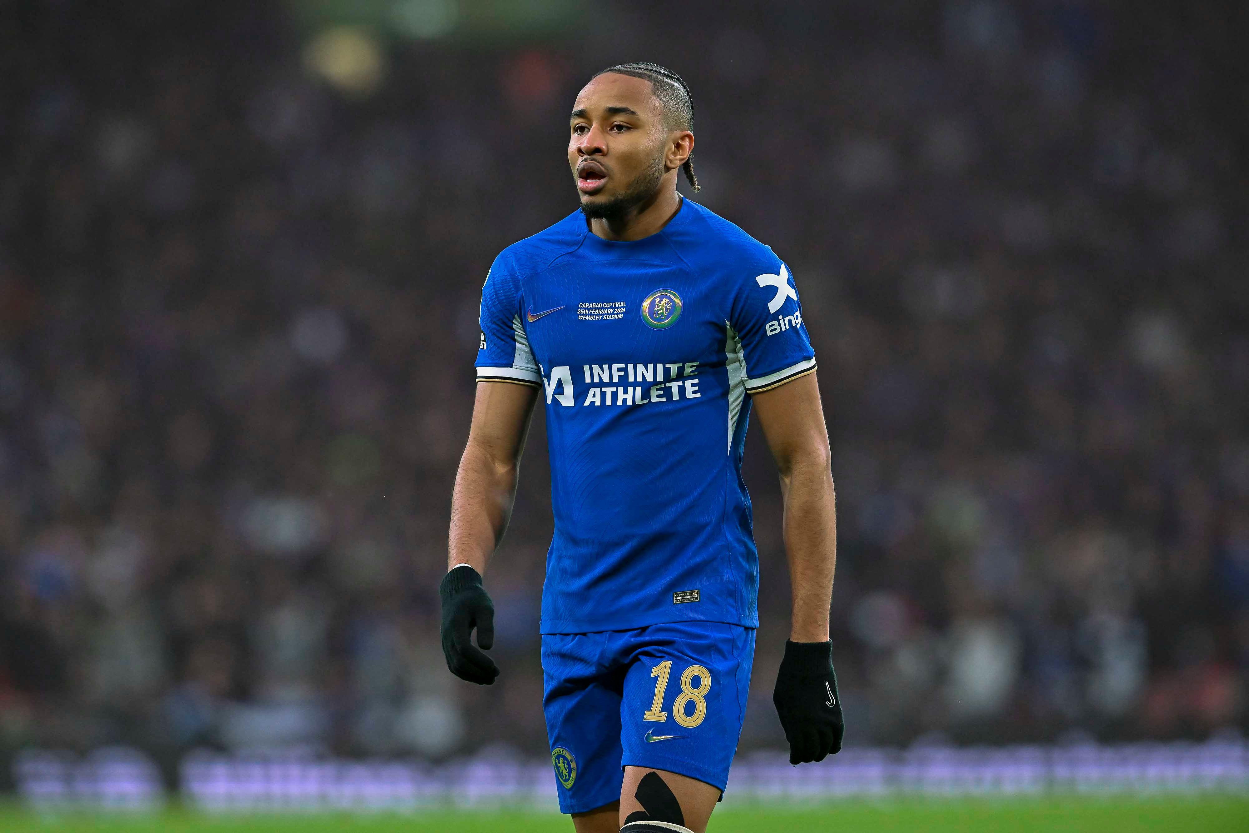 纳乔, 考虑永久出 纳乔, 考虑永久出