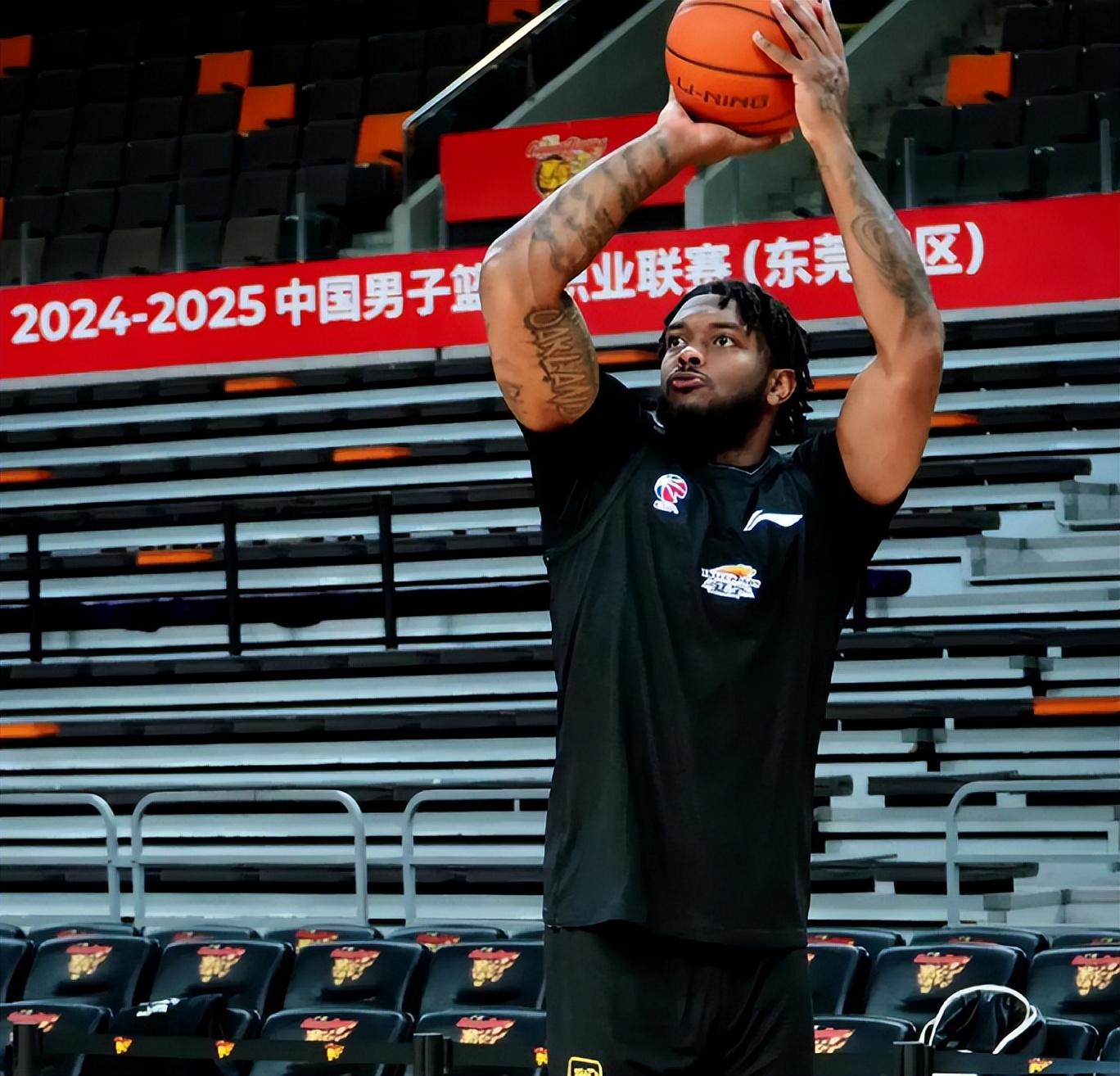 dingy, 还有一方面, 以矮个子阵 dingy, 还有一方面, 以矮个子阵