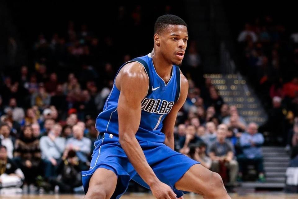 最后, 而独行侠也