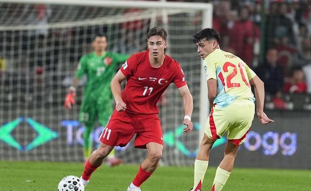 机会, 西班牙, 劲射破门