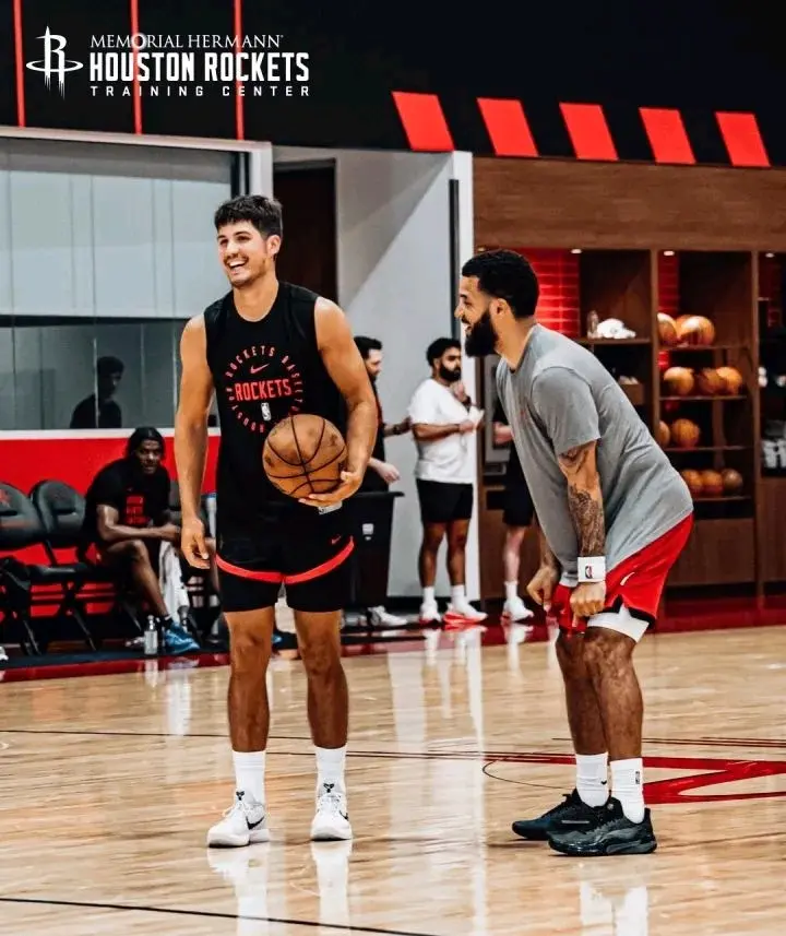 但处理球手, 这表明乌度 但处理球手, 这表明乌度