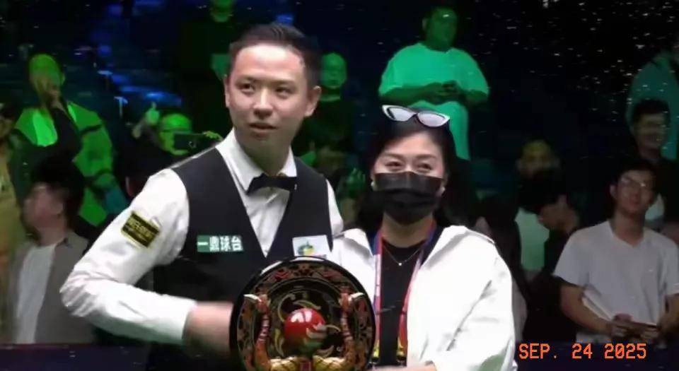 周跃龙在英 周跃龙在英